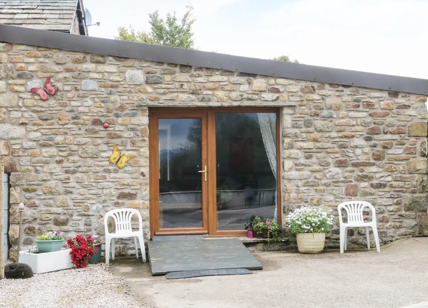 Knott Lodge Millthrop 0*,